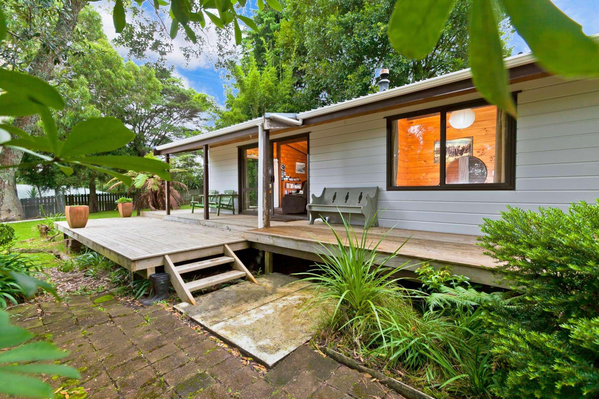 1/2 Malam Street Glen Eden_0