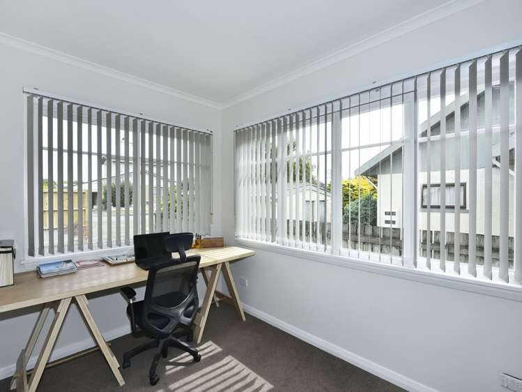 7 Maitland Avenue Stoke_12