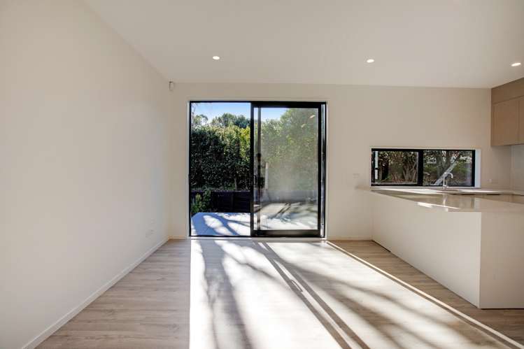 7/10 Hutchinsons Road Bucklands Beach_11