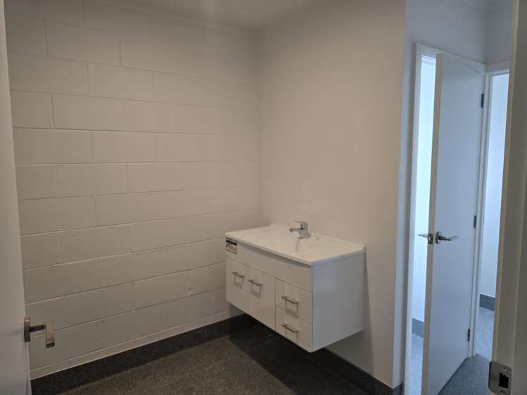 1/3 Ferguson Place Fairy Springs_5