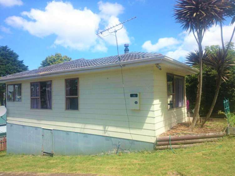 74a Solar Road Glen Eden_9