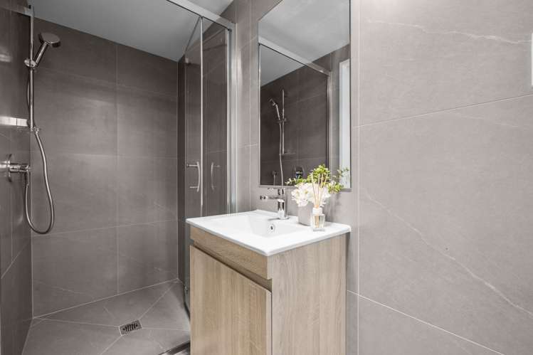 4/6 Robertson Road Ranui_9