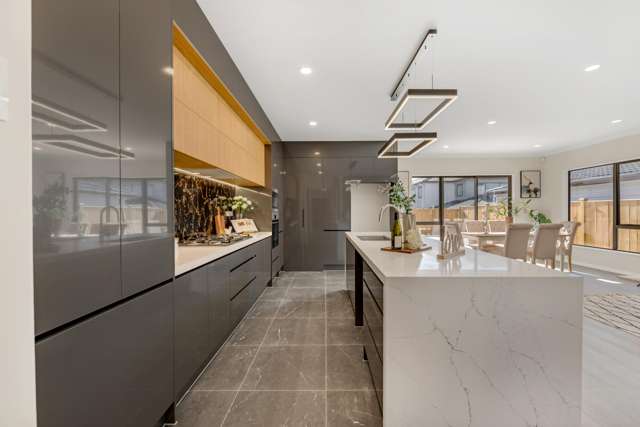 6 Knockanara Drive Flat Bush_4