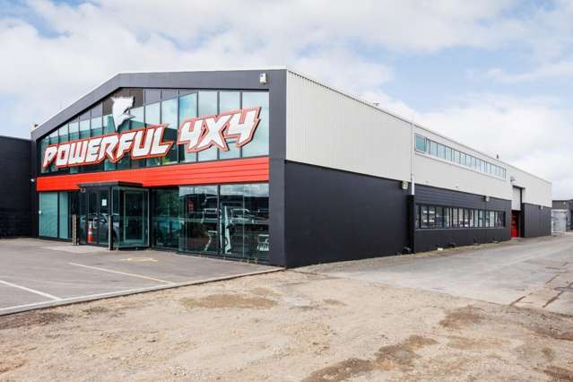 High Quality Showroom Warehouse - Second to None