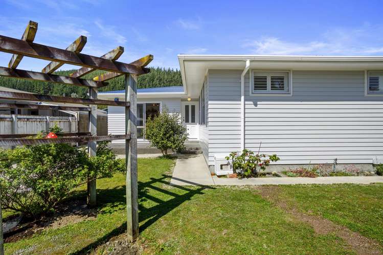 22 Berkeley Road Wainuiomata_24