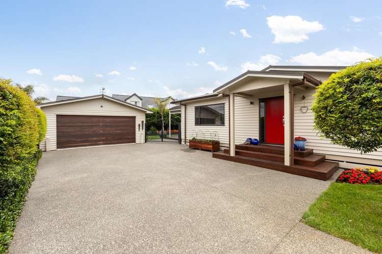 5 Anna Lane Raureka_18