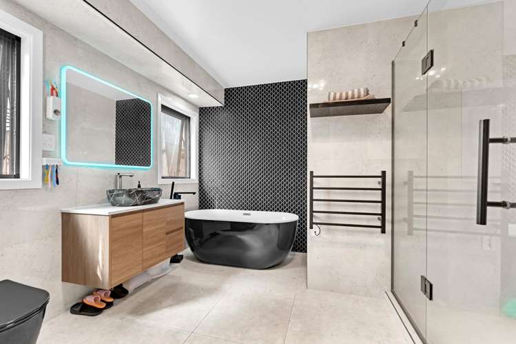 16 Sambrooke Crescent Flat Bush_14