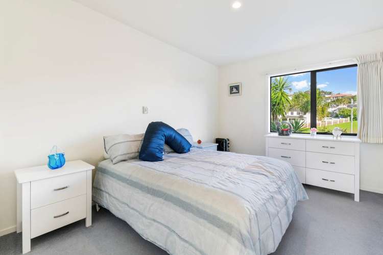 10/70 Fernhill Way Oteha_12