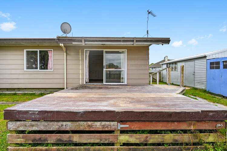 12b Byron Road Enderley_17