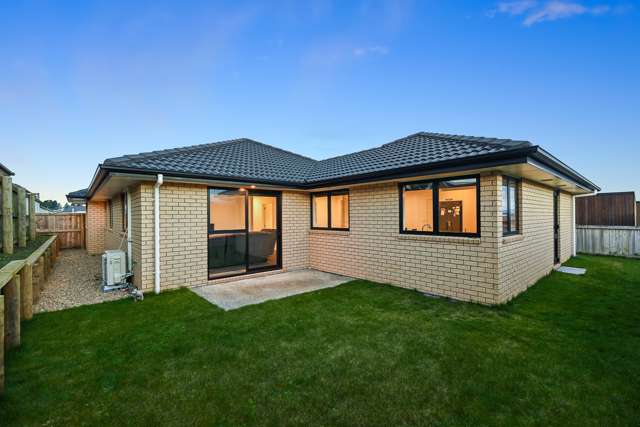 2/12 Onukutara Place Huntington_1