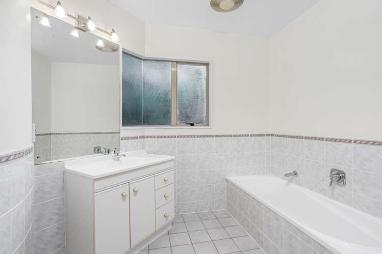 5a Tui Street Torbay_15