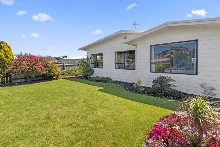 9 Chrystall Street Foxton Beach_17