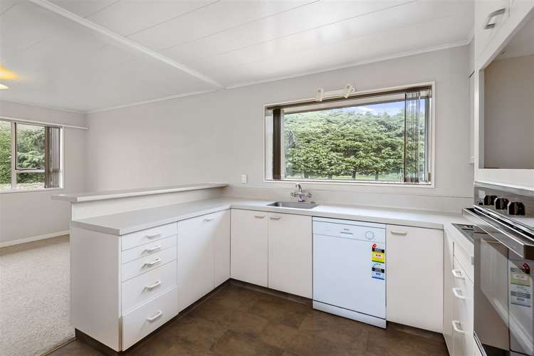 44 School Road Yaldhurst_6