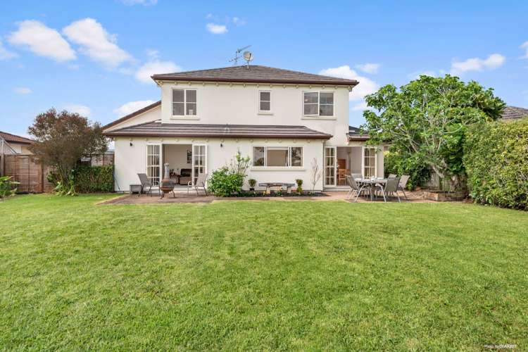 7 Brechin Place Wattle Downs_9