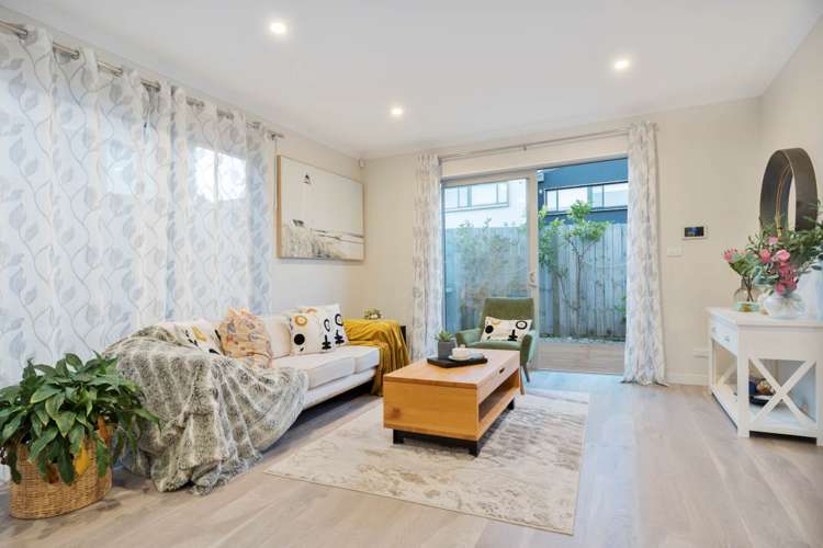 32 Thomas Rielly Avenue Hobsonville_6