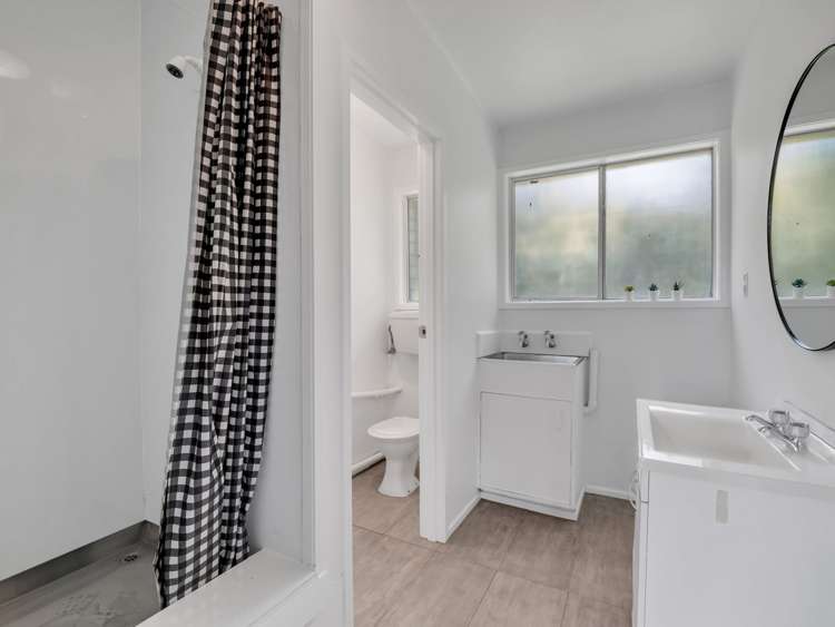 2/33 Grassways Avenue Pakuranga Heights_16