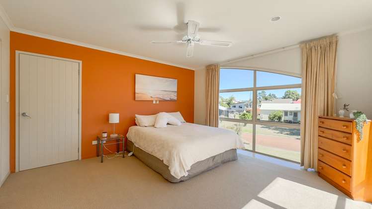 19 Crown Reef Pauanui_10