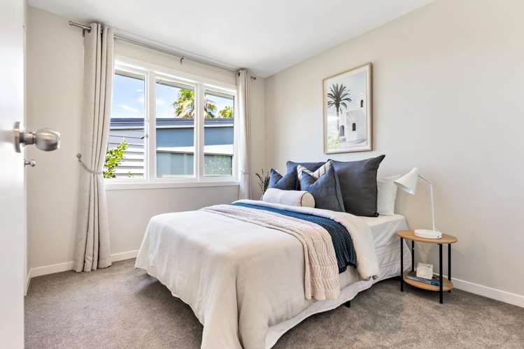 39 Fairclough Road Beach Haven_14