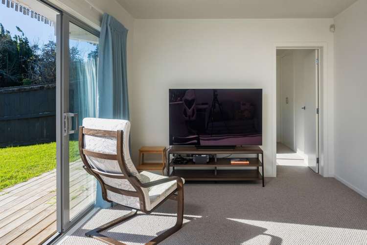 69f Woodward Road Mount Albert_7