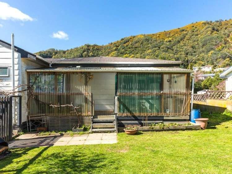 55 Wairau Road Picton_10