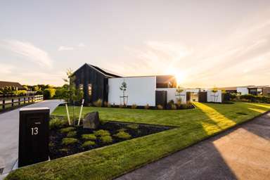 13 Mike Smith Drive_4