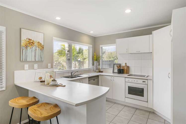 2/16 Belgate Place Somerville_5