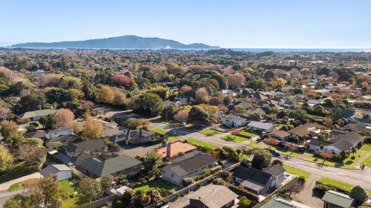 1 Inverell Place Waikanae_28