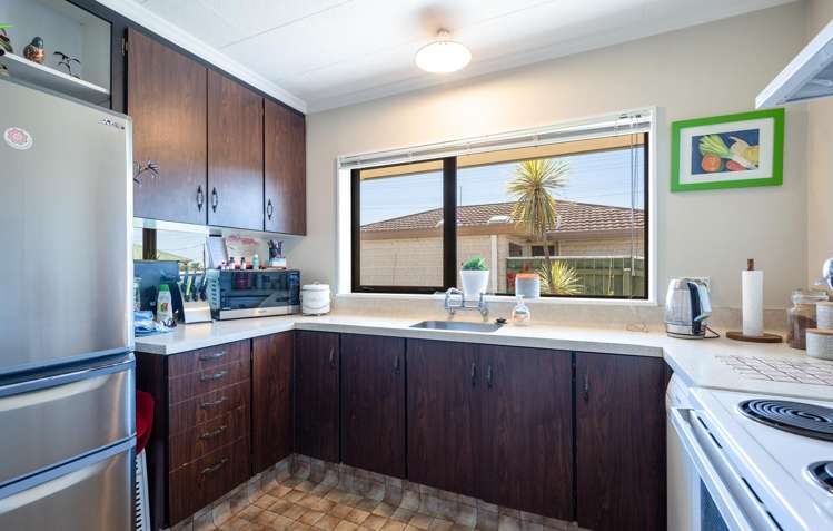 2/14 Marsden Road Stoke_4