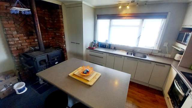 21 Main Road Tuatapere_3