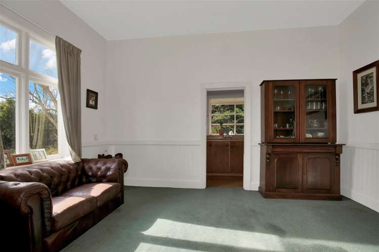 742 Downs Road West Eyreton_13