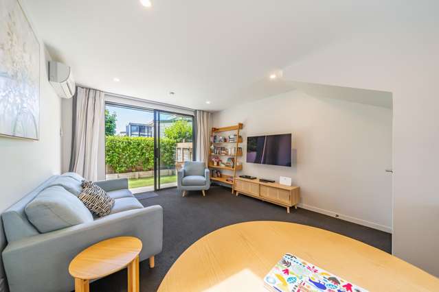 6/74 Derwent Street Island Bay_4