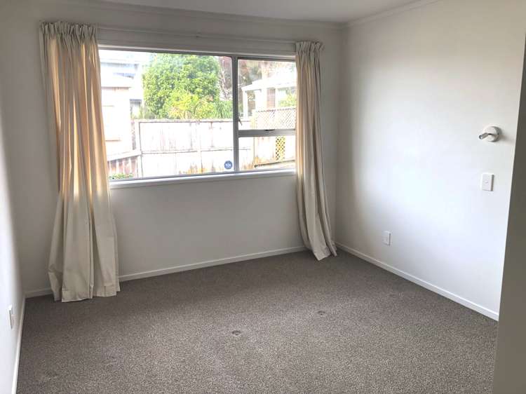 2/28 Uxbridge Road Mellons Bay_4