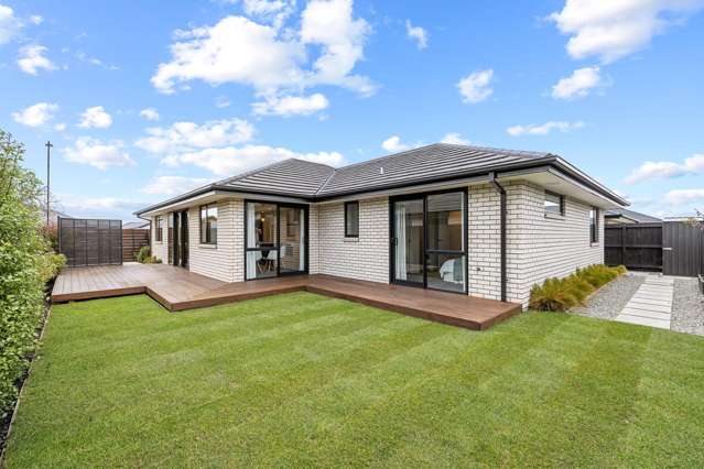 8 Letitia Street Burwood_3