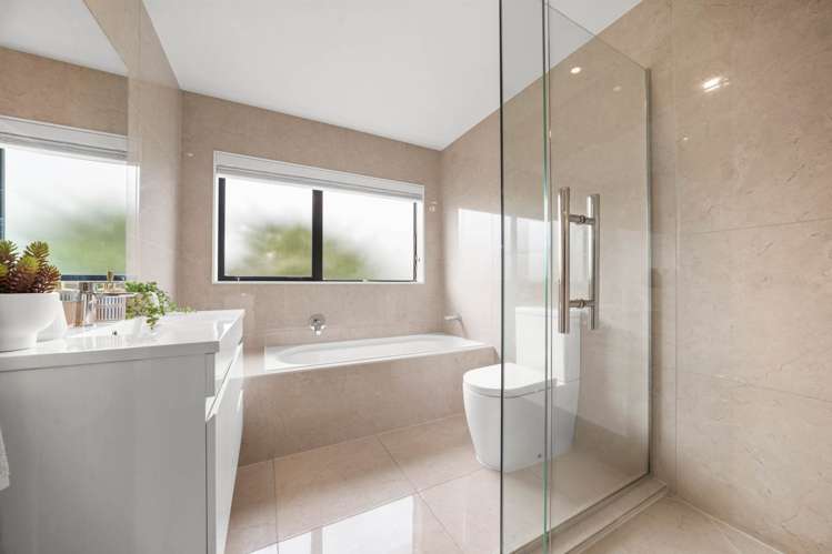 324A Royal Road Massey_21