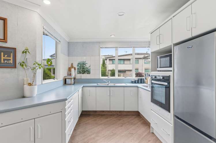 9 Kelvin Place Hamilton East_10