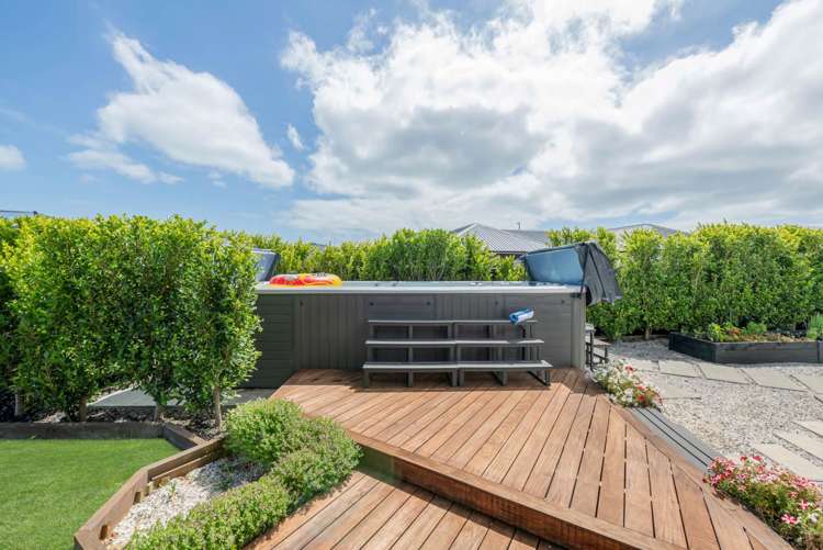 16 Cadwil Drive Beachlands_27