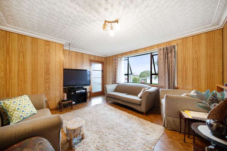 27 Fisher Crescent Otara_3