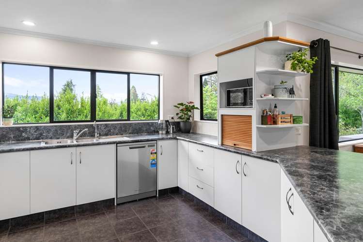 9 Fitzroy Place Tikitere_8