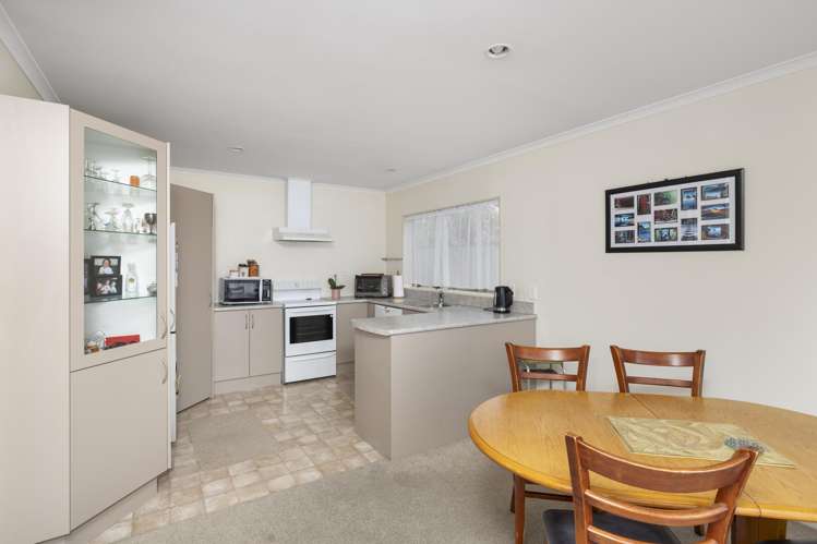 18/2 William Donald Drive Solway_1