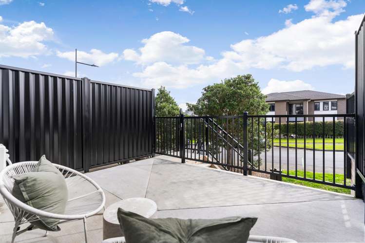 2/4 Ngaroma House Drive_2