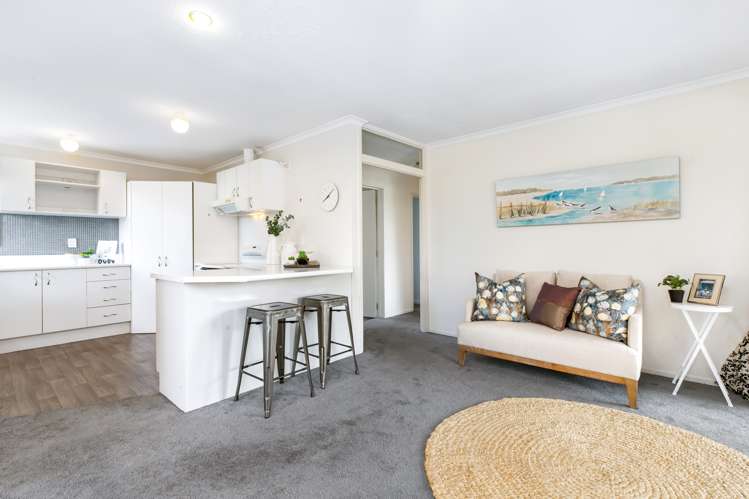 4 Skylark Lane Woolston_11