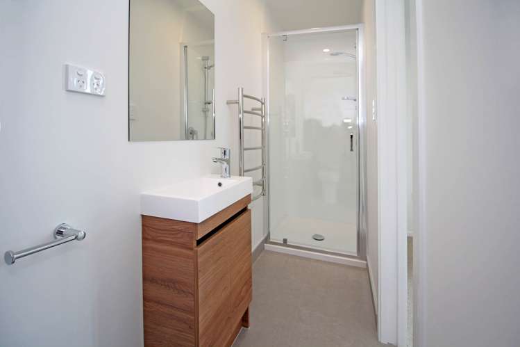 8/43 Ruawai Road Mt Wellington_6