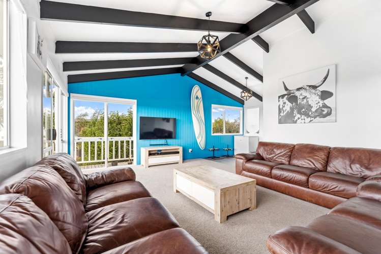 44 Amorino Drive Red Beach_4