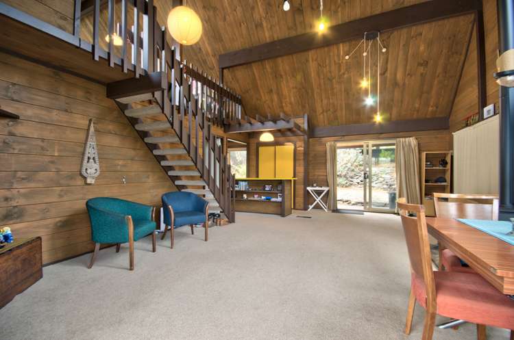 423 Peninsula Road Kelvin Heights_6