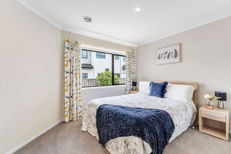 117 Queen Charlotte Drive Aotea_11
