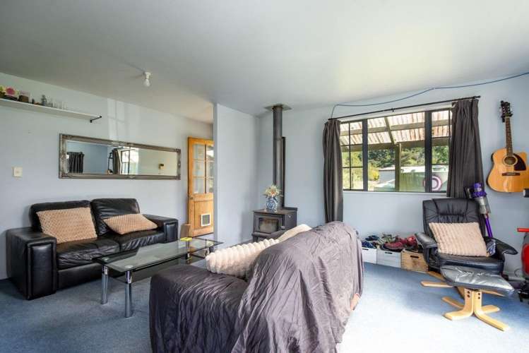 137 Wakamarina Road Havelock_5