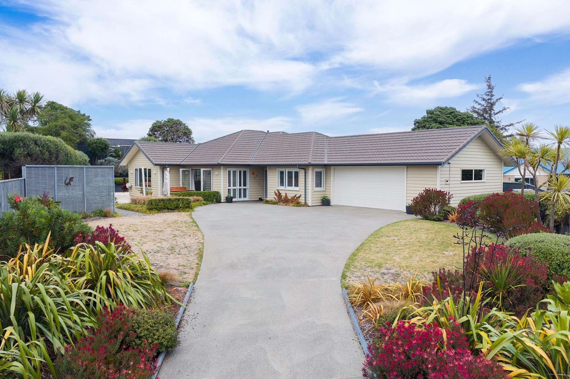11 Byron Brown Place Otaki Beach_0