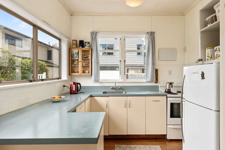 12 Dolbel Street Taradale_12