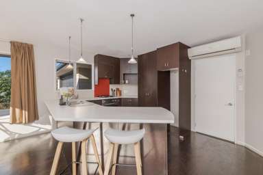 12 Anglem Way_2