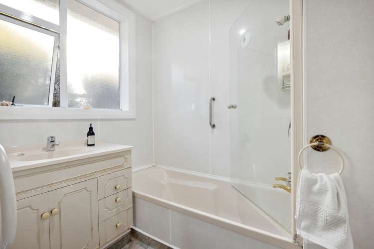 154 Easther Crescent Kew_14